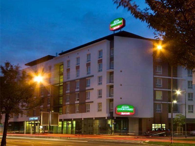 Courtyard By Marriott Paris Saint Denis Hotell Eksteriør bilde